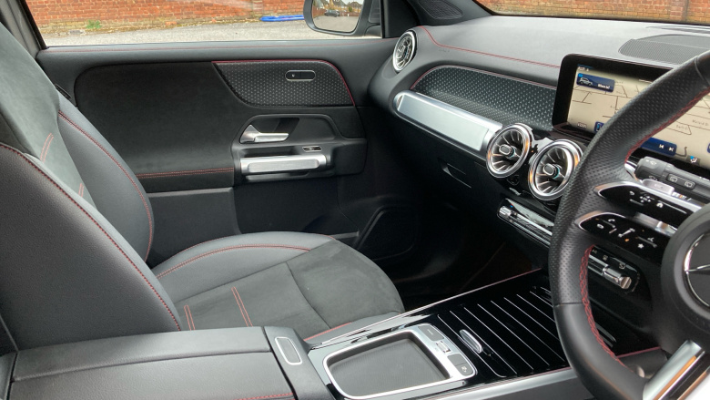 Mercedes-Benz Eqb 350 4M 215kW AMG Line Executive 66.5kWh 5dr At Electric Estate